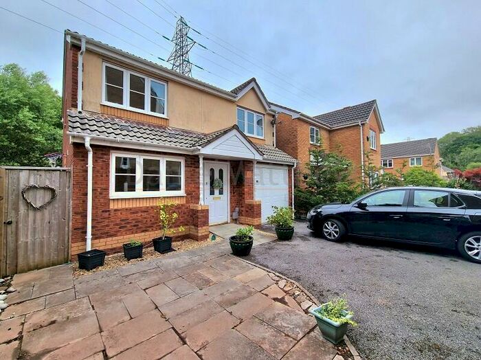 4 Bedroom Detached House To Rent In Maes Dewi Pritchard, Brackla, Bridgend County., CF31