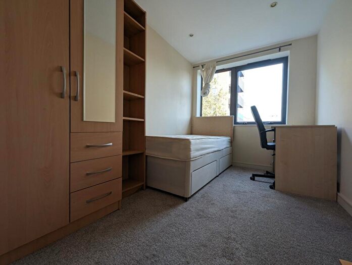 3 Bedroom Flat To Rent In William Road, Euston, London, NW1