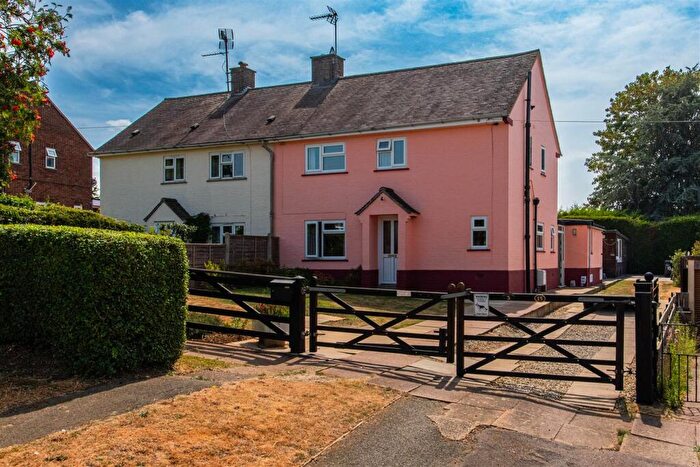 3 Bedroom Semi-Detached House For Sale In Orlingbury Road, Little Harrowden, NN9