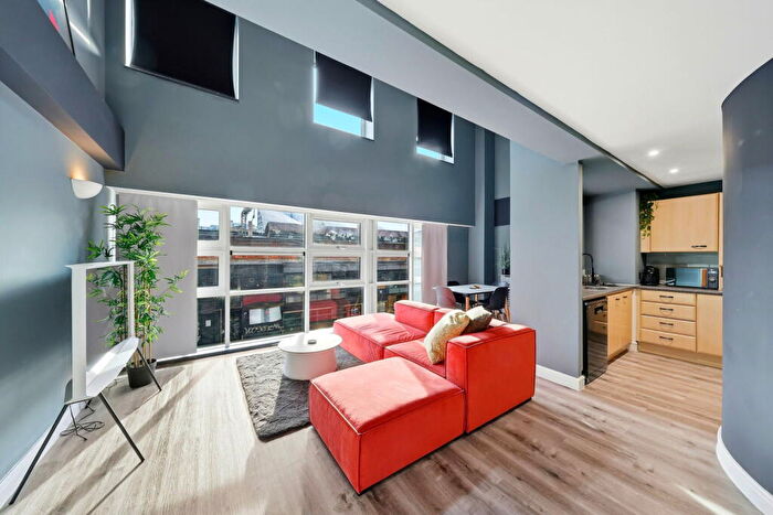 1 Bedroom Apartment For Sale In First Floor Duplex In Building, Whitworth Street West, Manchester, M1