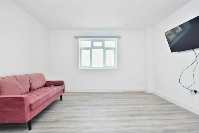 1 Bedroom Flat To Rent In Portland Walk, Barrow-In-Furness, LA14