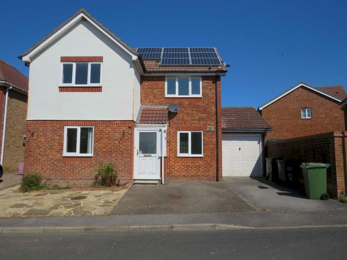 3 Bedroom House To Rent In Hassocks Close, Eastbourne, BN23