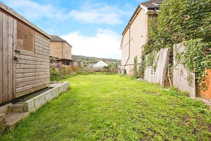 3 Bedroom End Of Terrace House For Sale In Maxton Road, Dover, Kent, CT17