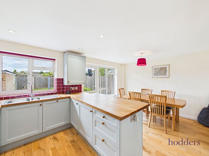 3 Bedroom Semi Detached House For Sale In Canford Drive, Addlestone, Surrey, KT15