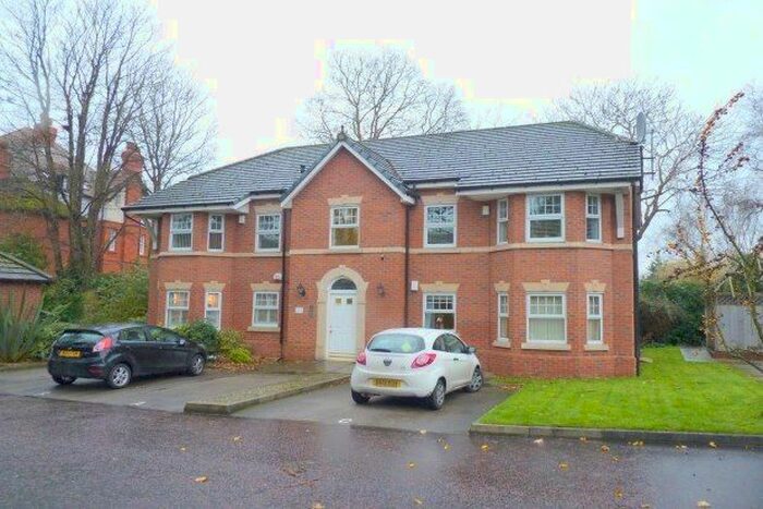 2 Bedroom Flat To Rent In The Links, Prenton, CH43