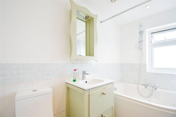 3 Bedroom Detached House For Sale In Charles Street, Uxbridge, UB10