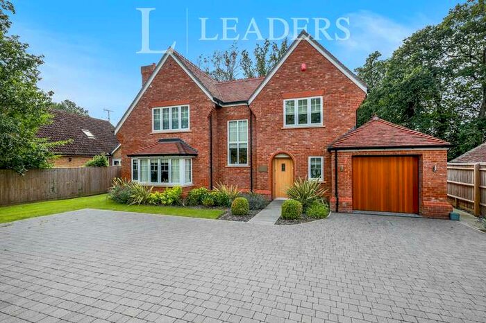 4 Bedroom Detached House To Rent In Horsham Road, Cranleigh, GU6