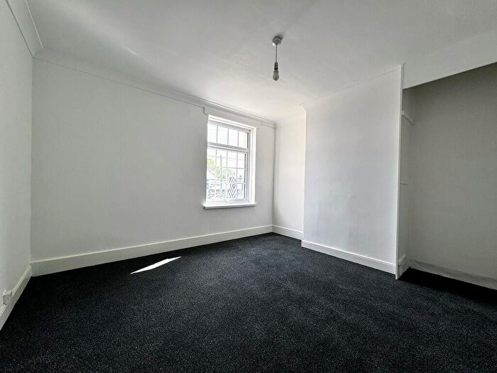 2 Bedroom Cottage To Rent In Long Road, Lowestoft, NR33