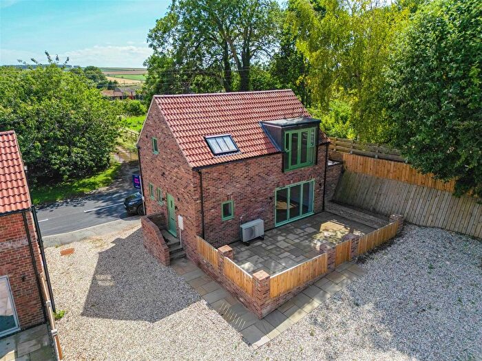 2 Bedroom Detached House For Sale In Foxholes, Driffield, YO25