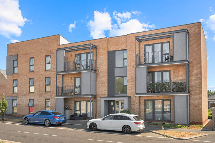 1 Bedroom Apartment For Sale In Aspen Way, Harlow, Essex, CM17