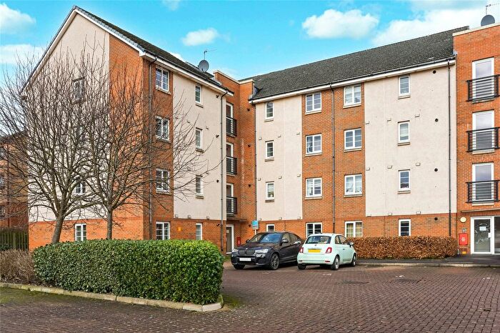 2 Bedroom Flat For Sale In Mcdonald Crescent, Falkirk, Stirlingshire, FK2