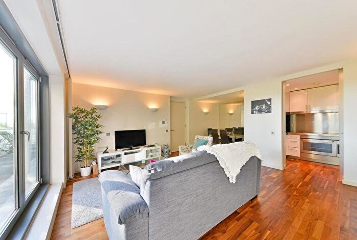 2 Bedroom Apartment To Rent In New Providence Wharf, E14