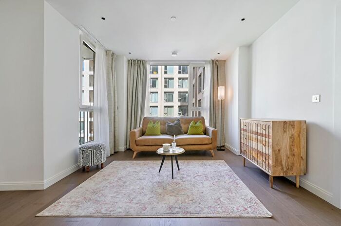 1 Bedroom Flat To Rent In Gasholder Place, Oval Village, London, SE11