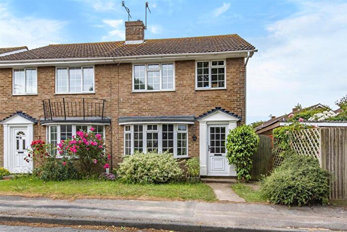 3 Bedroom Semi-Detached House For Sale In The Cygnets, Shoreham-By-Sea, BN43