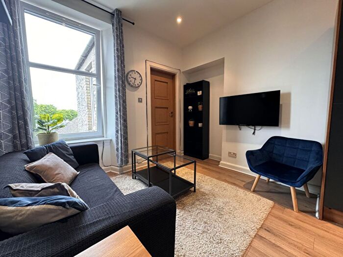 2 Bedroom Flat To Rent In Beechgrove Terrace, Aberdeen, AB15