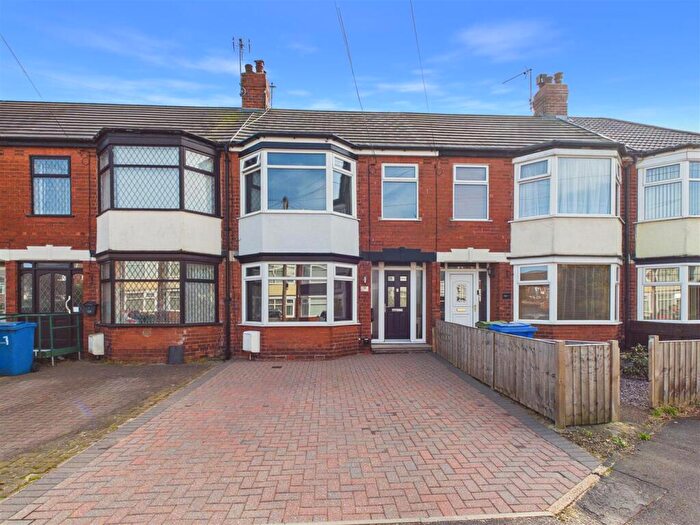 3 Bedroom Town House For Sale In Westwood Drive Anlaby Common, HU4