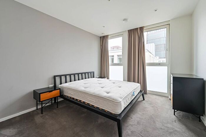 3 Bedroom Flat To Rent In Penny Brookes Street, East Village, Stratford, London, E20