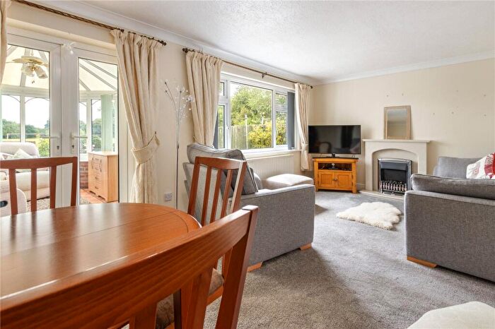 2 Bedroom Bungalow For Sale In Southlands Drive, Morton, DN21