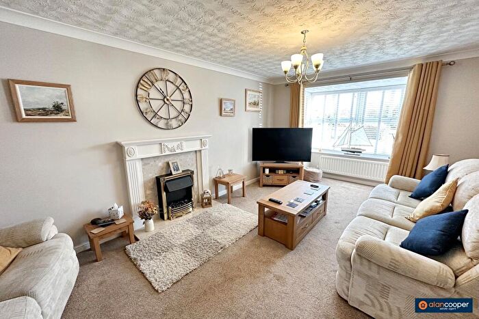 4 Bedroom Detached House For Sale In Sterling Way, Maple Park, Nuneaton, CV11