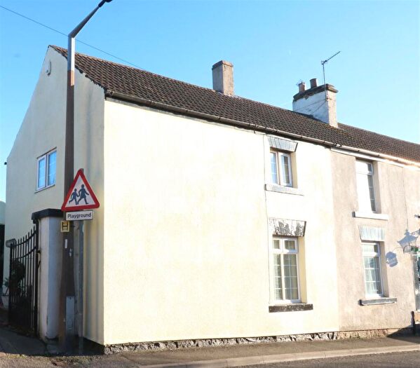 2 Bedroom Cottage For Sale In High Street, Braithwell, Rotherham, S66