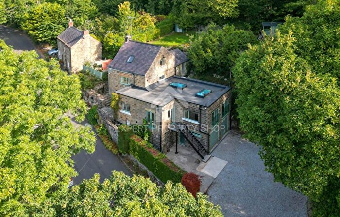 3 Bedroom Detached House For Sale In Hockley Lane, Ashover, S45