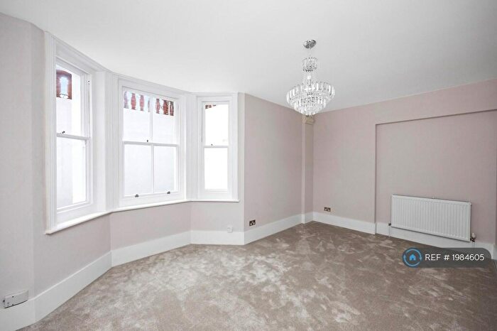1 Bedroom Flat To Rent In College Terrace, Brighton, BN2