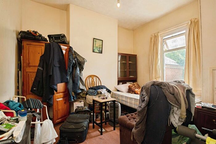 3 Bedroom Terraced House For Sale In Comet Street, Adamsdown, Cardiff, CF24