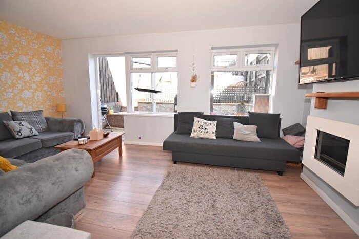 3 Bedroom Terraced House For Sale In Iolanthe Drive, Beacon Heath, Exeter, EX4