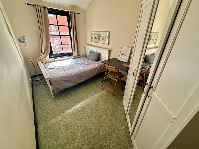 2 Bedroom Flat To Rent In Tavistock Street, London, WC2E