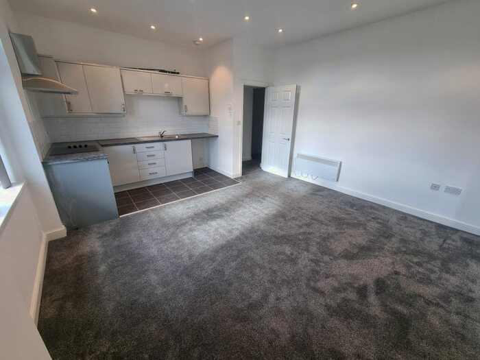 1 Bedroom Flat To Rent In Shaftesbury Avenue, Bradford, BD9