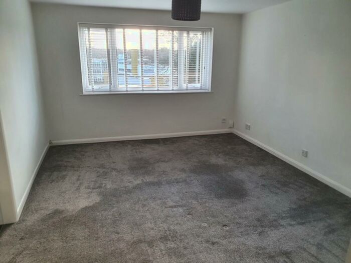 2 Bedroom Apartment To Rent In Redditch Road, Kings Norton, Birmingham, B38