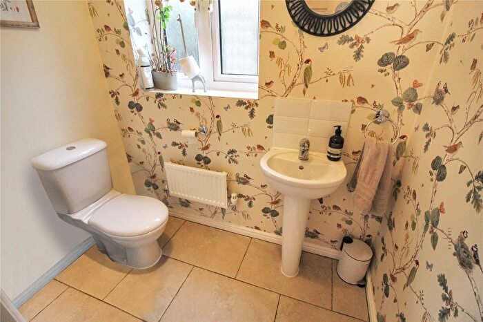 3 Bedroom Detached House For Sale In Kilby Crescent, Swindon, Wiltshire, SN25