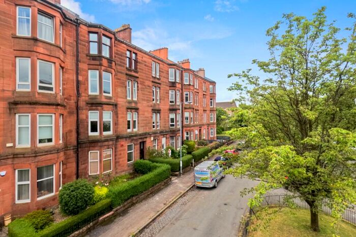 2 Bedroom Apartment To Rent In Thornwood Gardens, Flat /, Thornwood, Glasgow, G11
