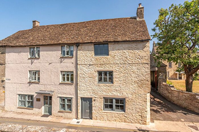 2 Bedroom End Of Terrace House For Sale In The Green, Tetbury, GL8