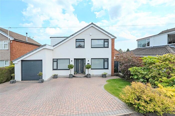 5 Bedroom Detached House For Sale In Holt Park Gardens, Leeds, LS16