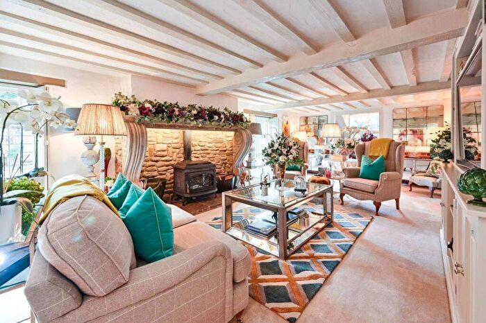 4 Bedroom Barn Conversion For Sale In Monkshatch, Compton, Guildford, GU3