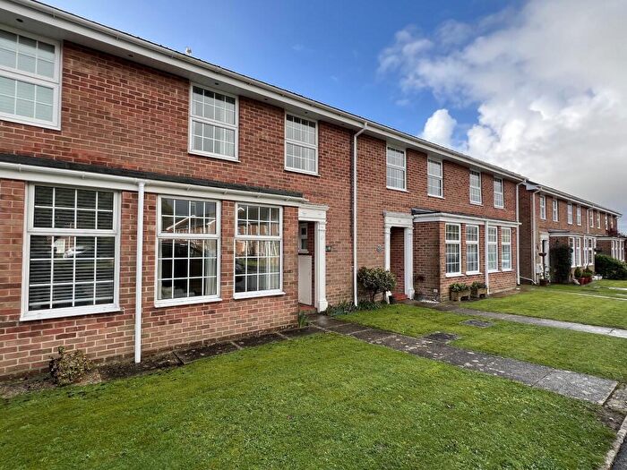 3 Bedroom Terraced House For Sale In Knighton Park, Sea Road, Barton On Sea, New Milton, Hampshire., BH25