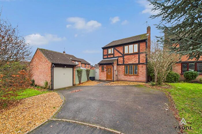 3 Bedroom Detached House For Sale In The Belfry, Stretton, Burton-on-Trent, DE13