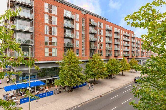 2 Bedroom Apartment To Rent In The Heart, Walton-On-Thames, KT12