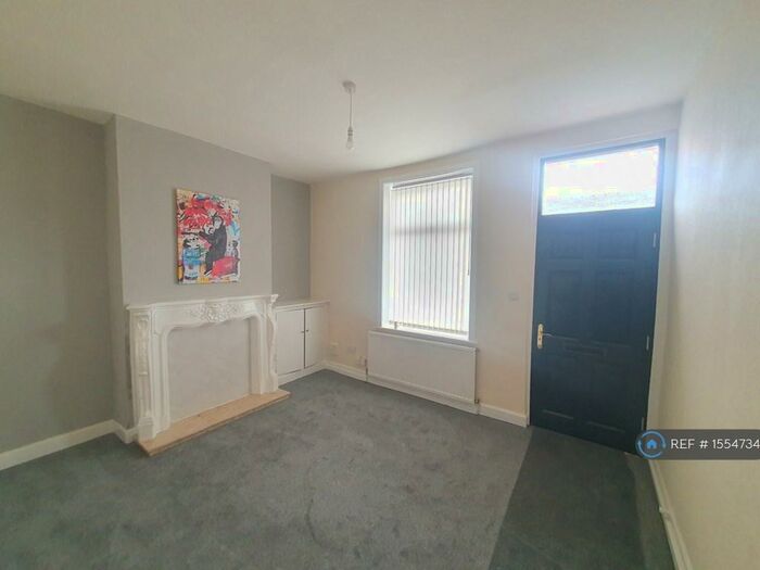 2 Bedroom Terraced House To Rent In Sunderland Street, Burnley, BB12