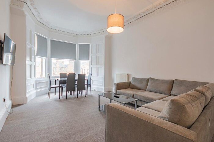 4 Bedroom Flat To Rent In L Marchmont Crescent, Edinburgh, EH9