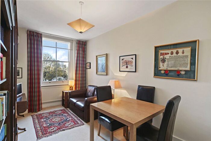 2 Bedroom Flat To Rent In Hurlingham Court, Ranelagh Gardens, Parsons Green, SW6