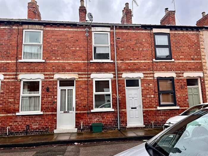 2 Bedroom Detached House To Rent In Carnot Street, York, YO26