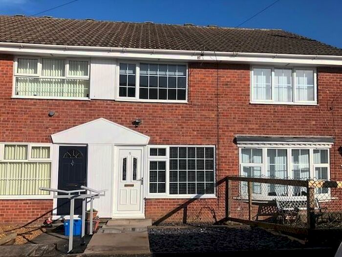 2 Bedroom Terraced House To Rent In Fieldway Close, Harrogate, HG1