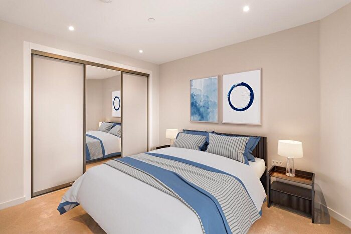 1 Bedroom Apartment To Rent In Nine Elms Lane, London, SW11