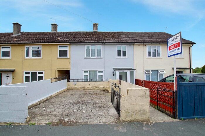 3 Bedroom Terraced House To Rent In Bourne Road, Moredon, Swindon, SN2