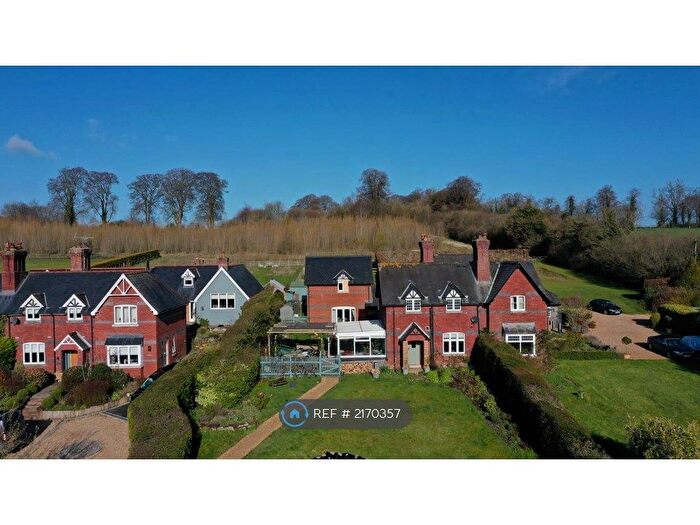 4 Bedroom Semi-Detached House To Rent In Northington, Alresford, SO24