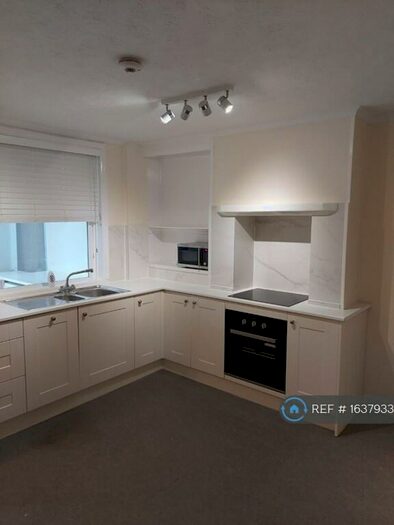 2 Bedroom Terraced House To Rent In Hill Street, Raunds, Wellingborough, NN9