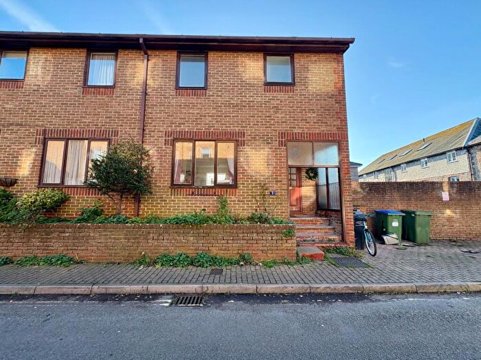 2 Bedroom Semi-Detached House To Rent In Farncombe Road, Lewes, East Sussex, BN7
