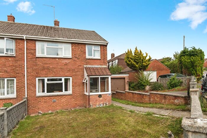 3 Bedroom Semi-Detached House For Sale In Bonners Drive, Axminster, EX13